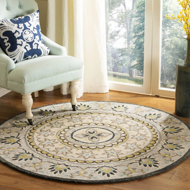 Safavieh Novelty 5'-0" x 5'-0" Rug in Ivory / Grey