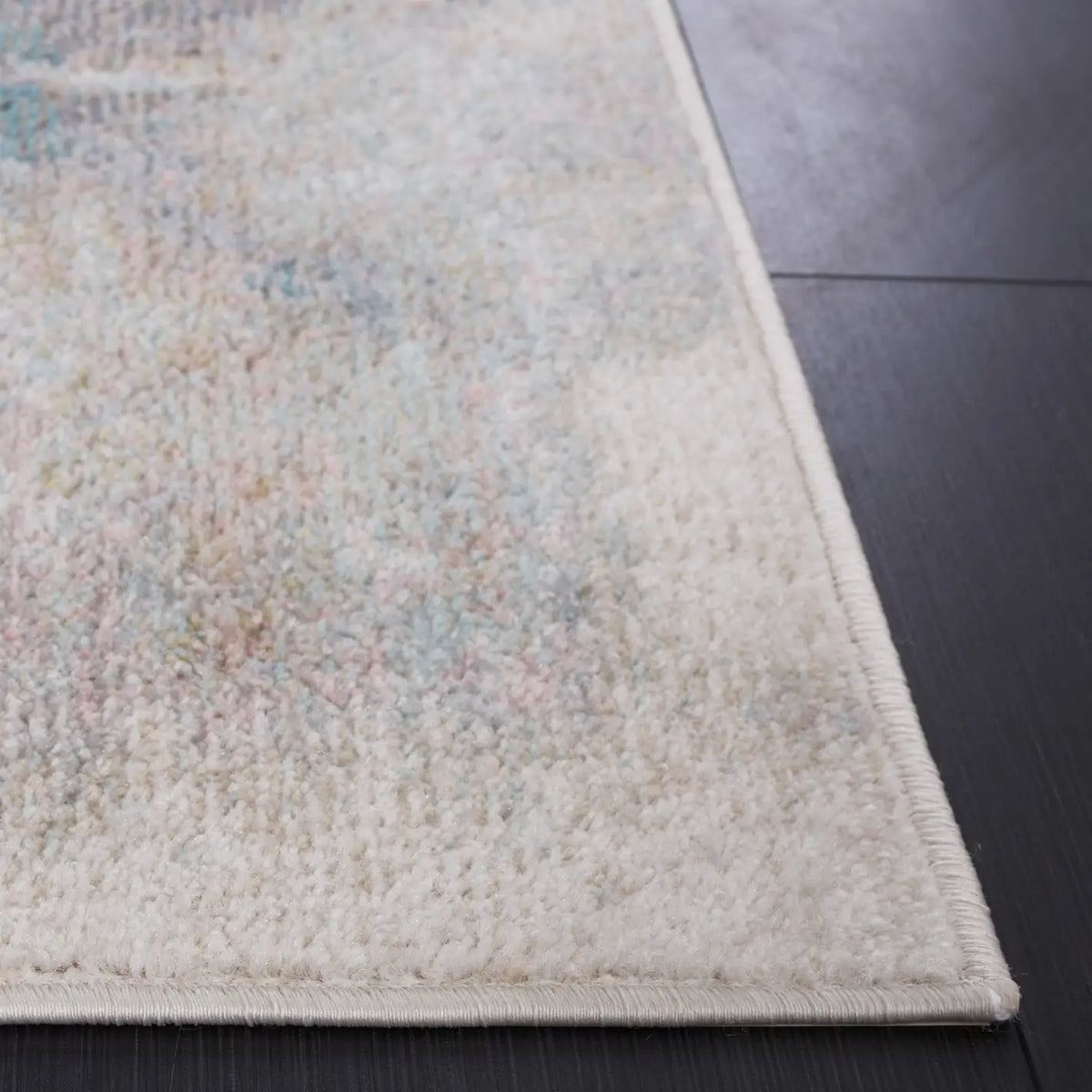 Safavieh Phoenix 500 4'-5" x 6'-5" Rug in Aqua / Gold Rust