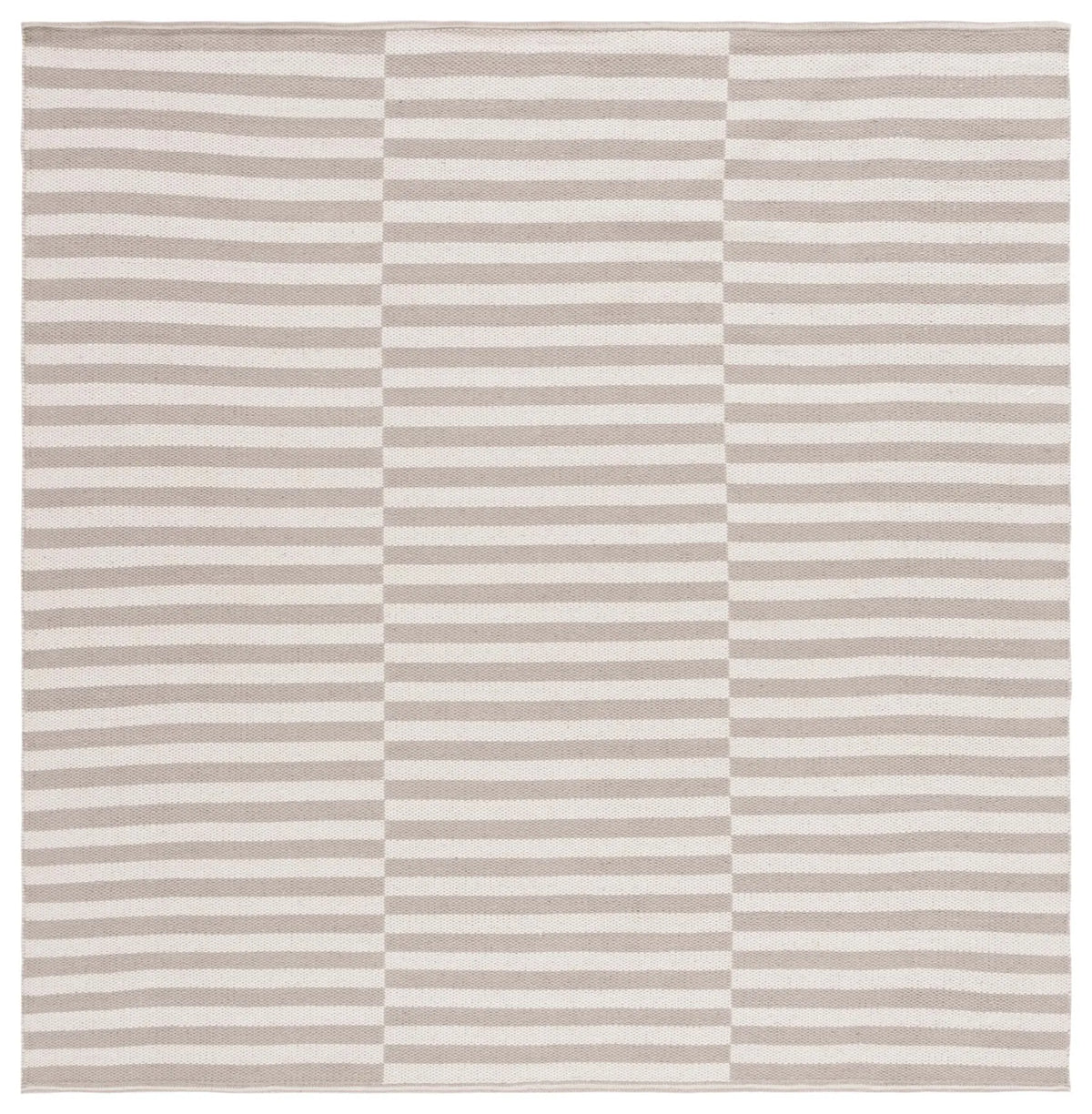 Safavieh Montauk 6'-0" x 6'-0" Rug in Ivory / Light Grey