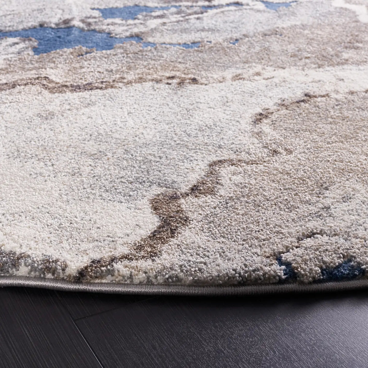 Safavieh Cyrus Shag 6'-7" x 6'-7" Rug in Blue / Beige