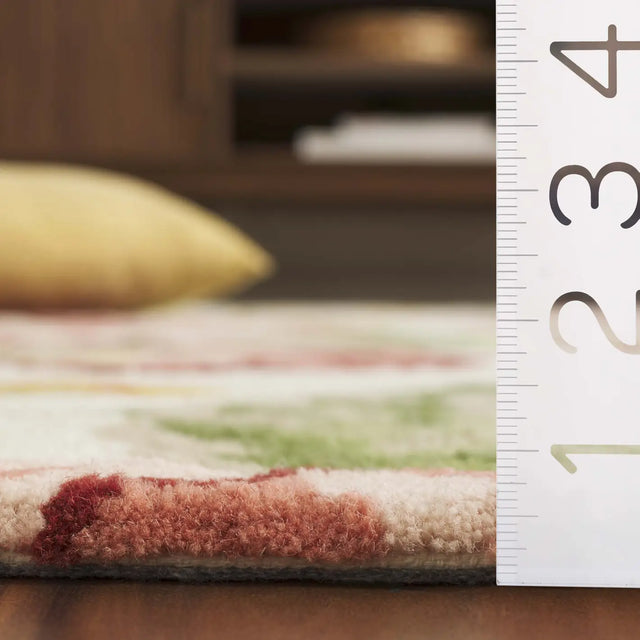 Safavieh Jardin 4'-0" x 6'-0" Rug in Ivory / Pink