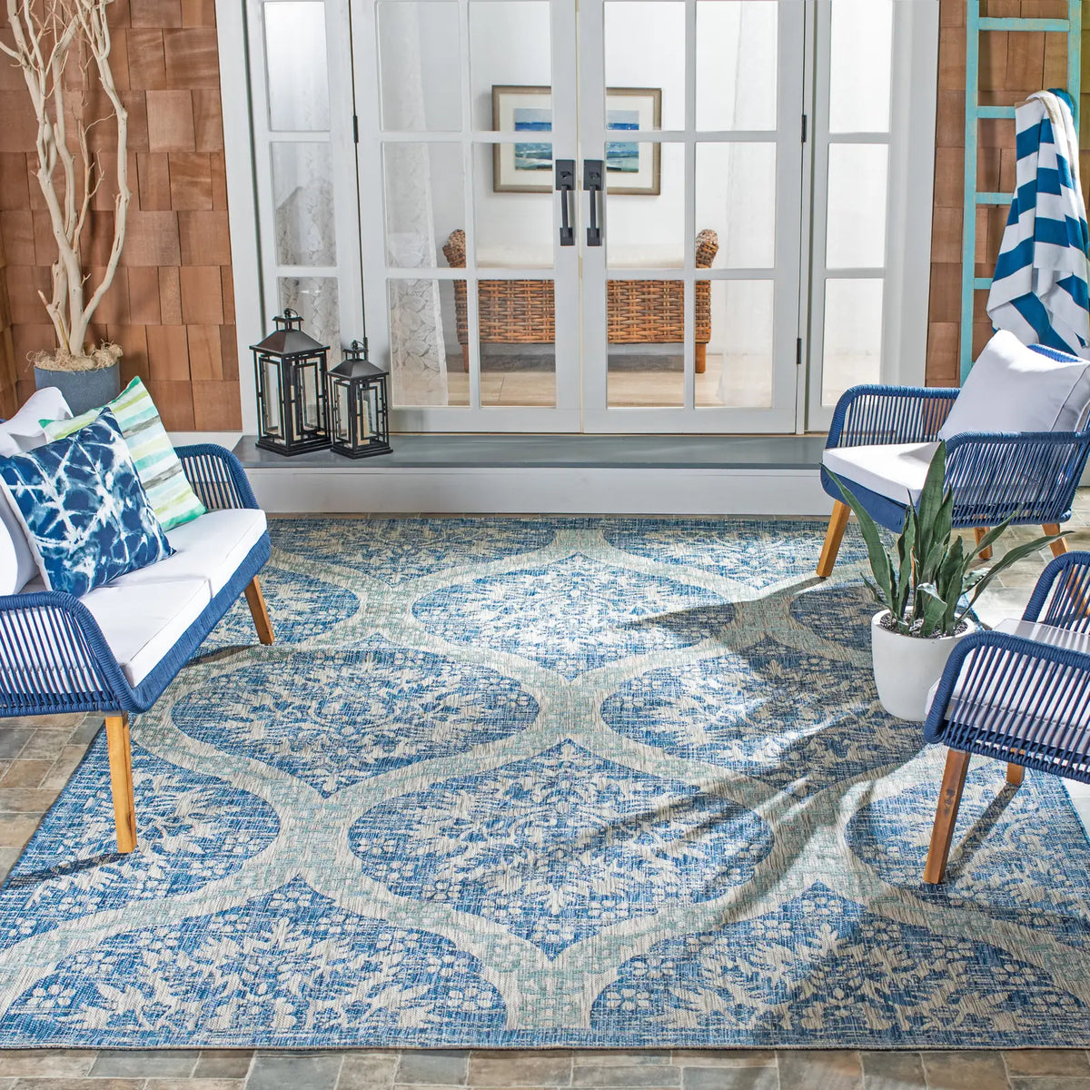Safavieh Courtyard 6'-7" x 9'-6" Rug in Navy / Grey