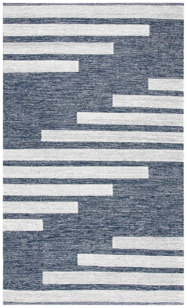 Safavieh Striped Kilim 4'-0" x 6'-0" Rug in Navy / Ivory