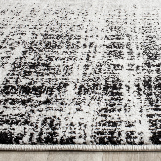 Safavieh Adirondack 8'-0" x 10'-0" Rug in Ivory / Black