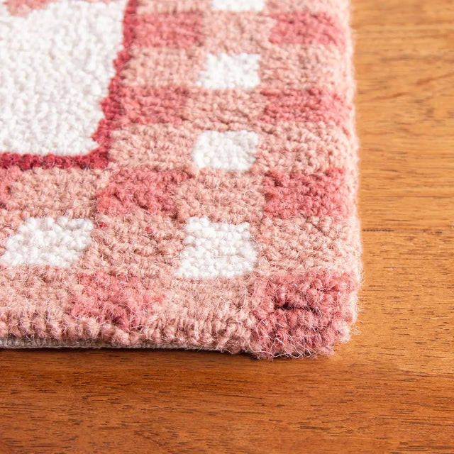 Safavieh Chelsea 3'-9" x 5'-9" Rug in Ivory / Rose