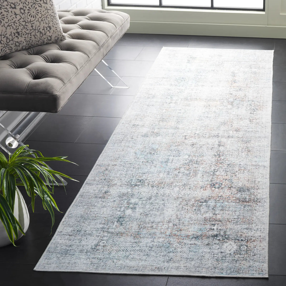 Safavieh Arizona 2'-6" x 10'-0" Rug in Beige / Charcoal