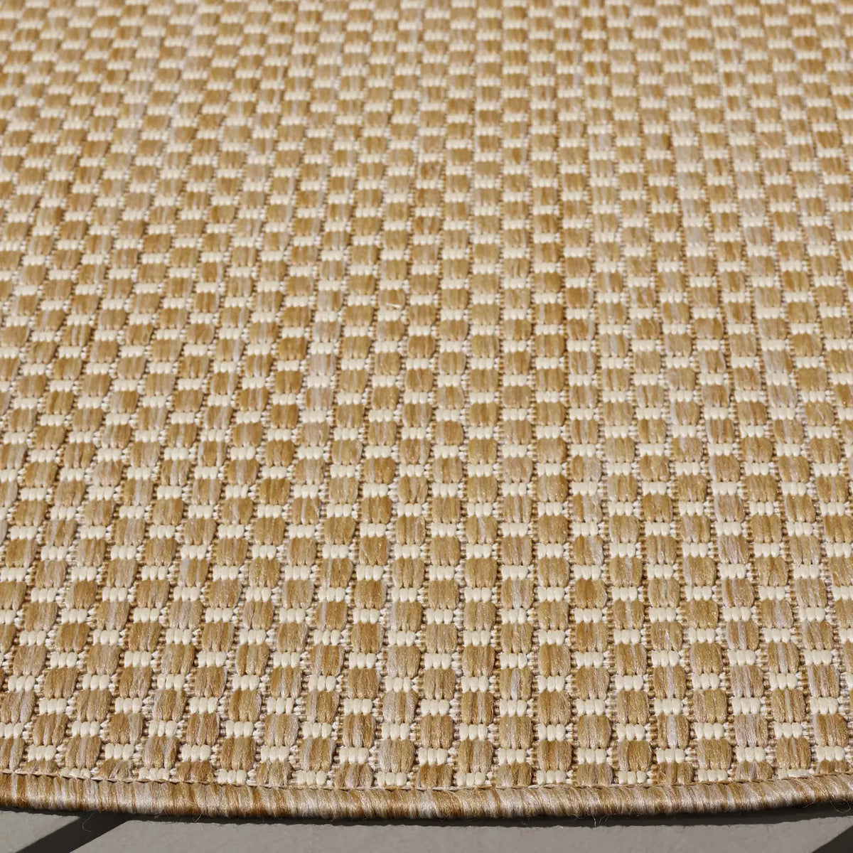Safavieh Courtyard 10'-0" x 10'-0" Rug in Natural / Cream