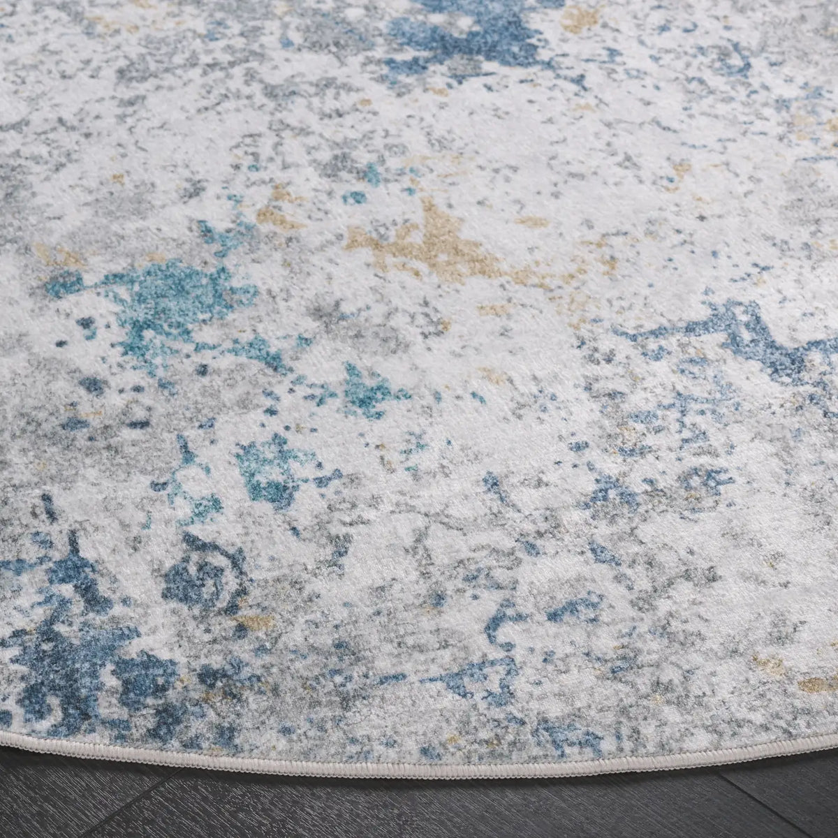 Safavieh Santa Monica 6'-0" x 6'-0" Rug in Ivory / Blue