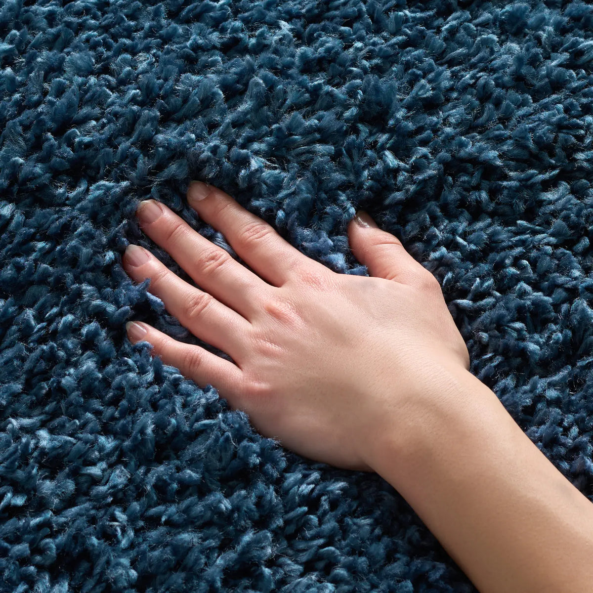Safavieh August Shag 3'-0" x 5'-0" Rug in Navy