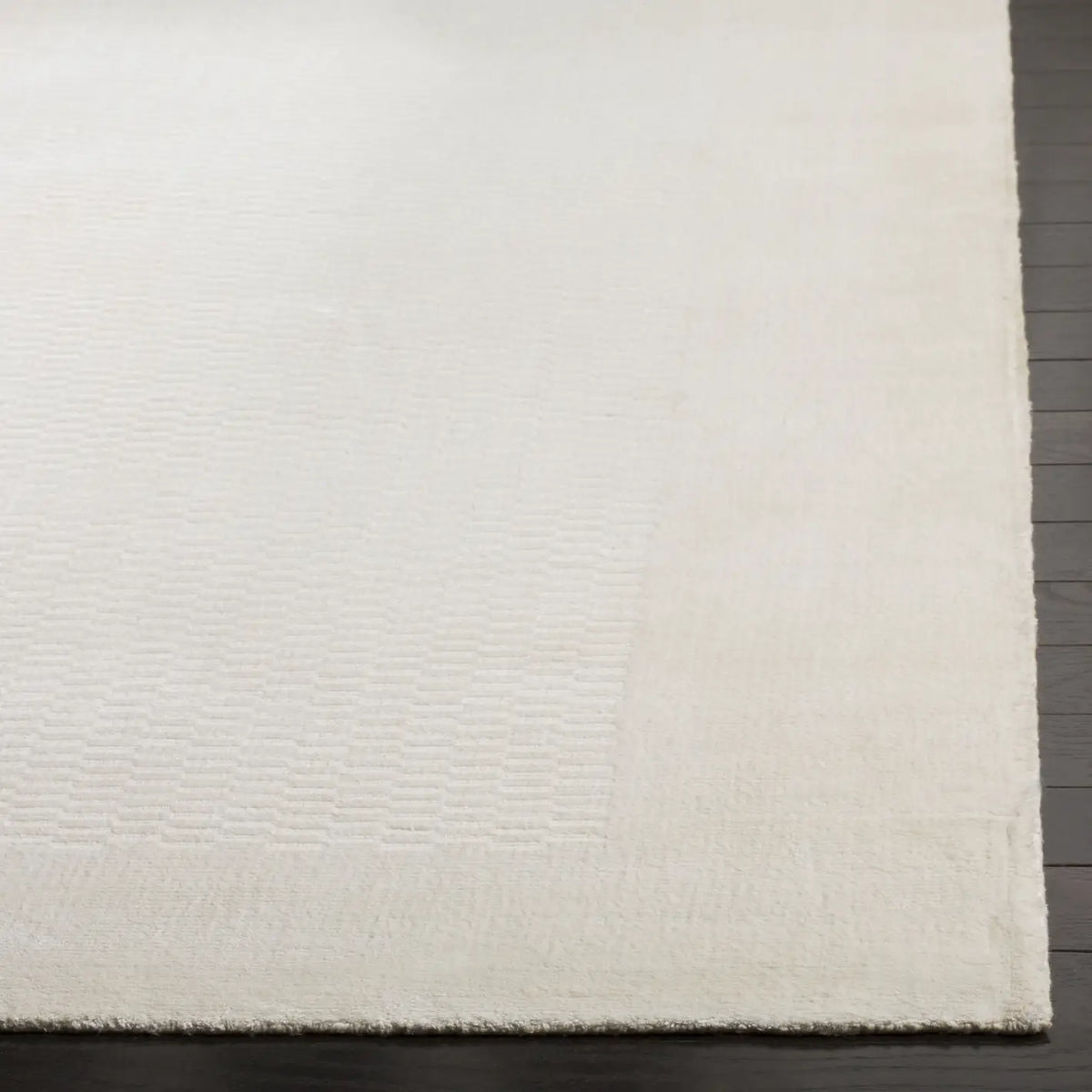 Safavieh Mirage 6'-0" x 9'-0" Rug in Pearl