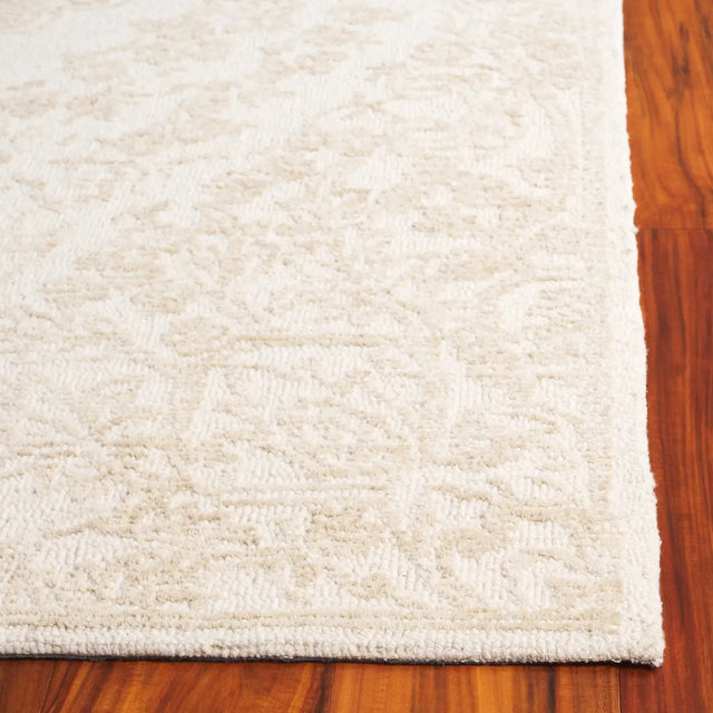 Safavieh Ebony 4'-0" x 6'-0" Rug in Ivory / Light Green