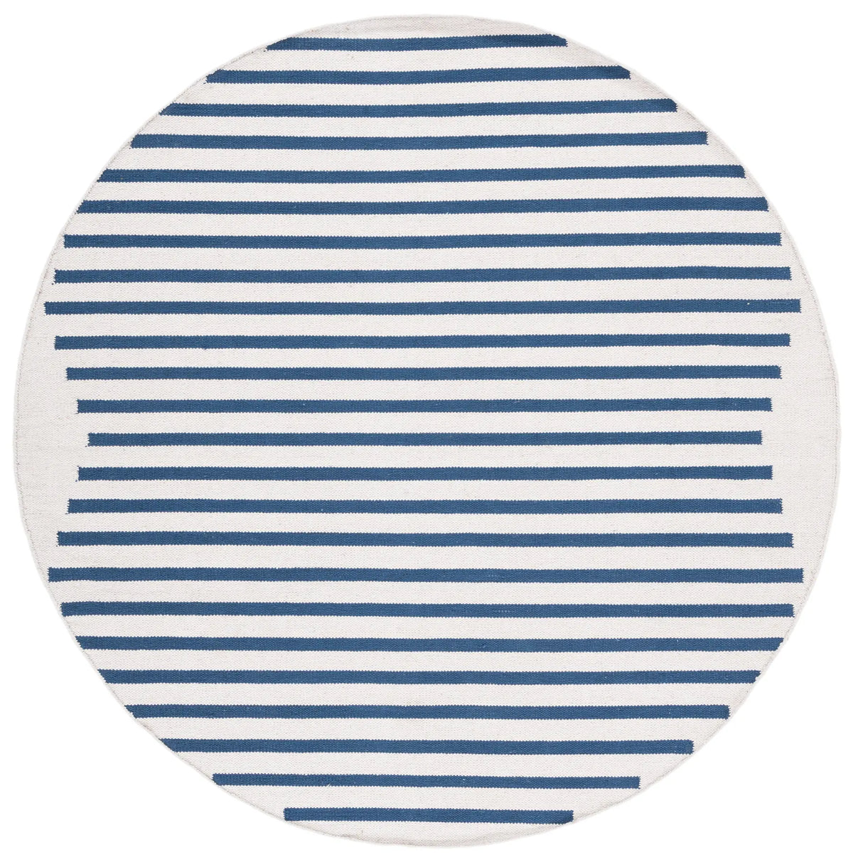 Safavieh Montauk 6'-0" x 6'-0" Rug in Ivory / Navy