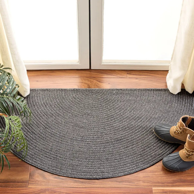 Safavieh Braided 2'-0" x 4'-0" Rug in Dark Grey