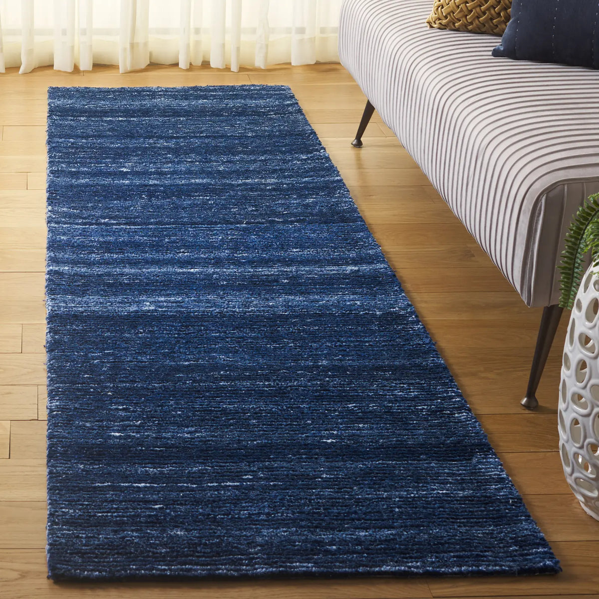 Safavieh Mirage 2'-3" x 8'-0" Rug in Blue