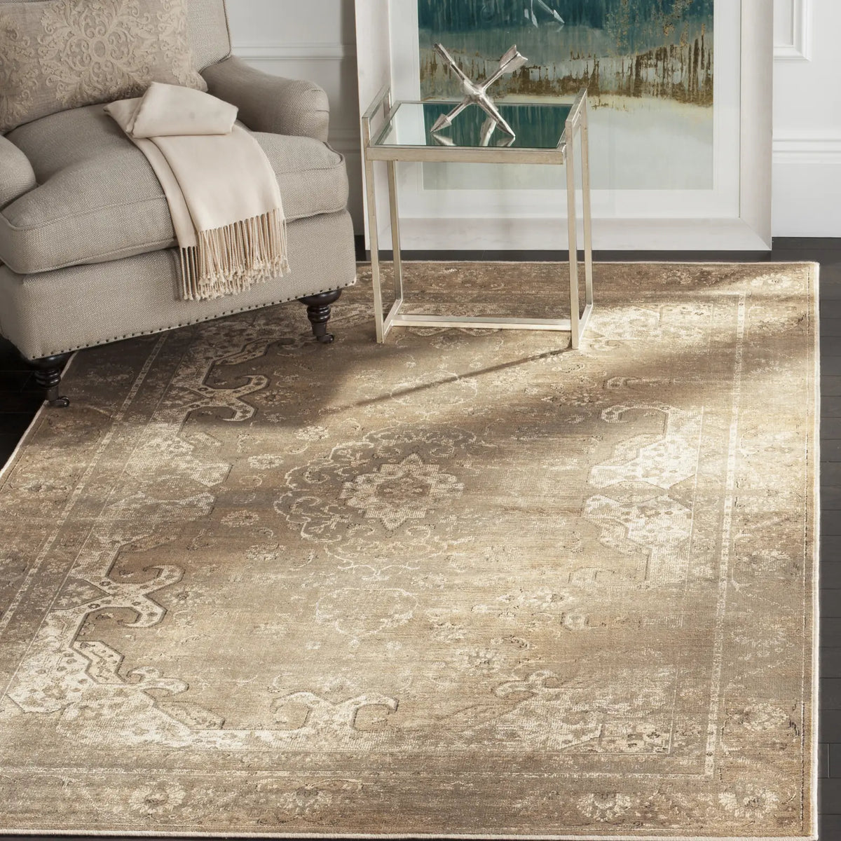Safavieh Vintage 4'-0" x 5'-7" Rug in Mouse