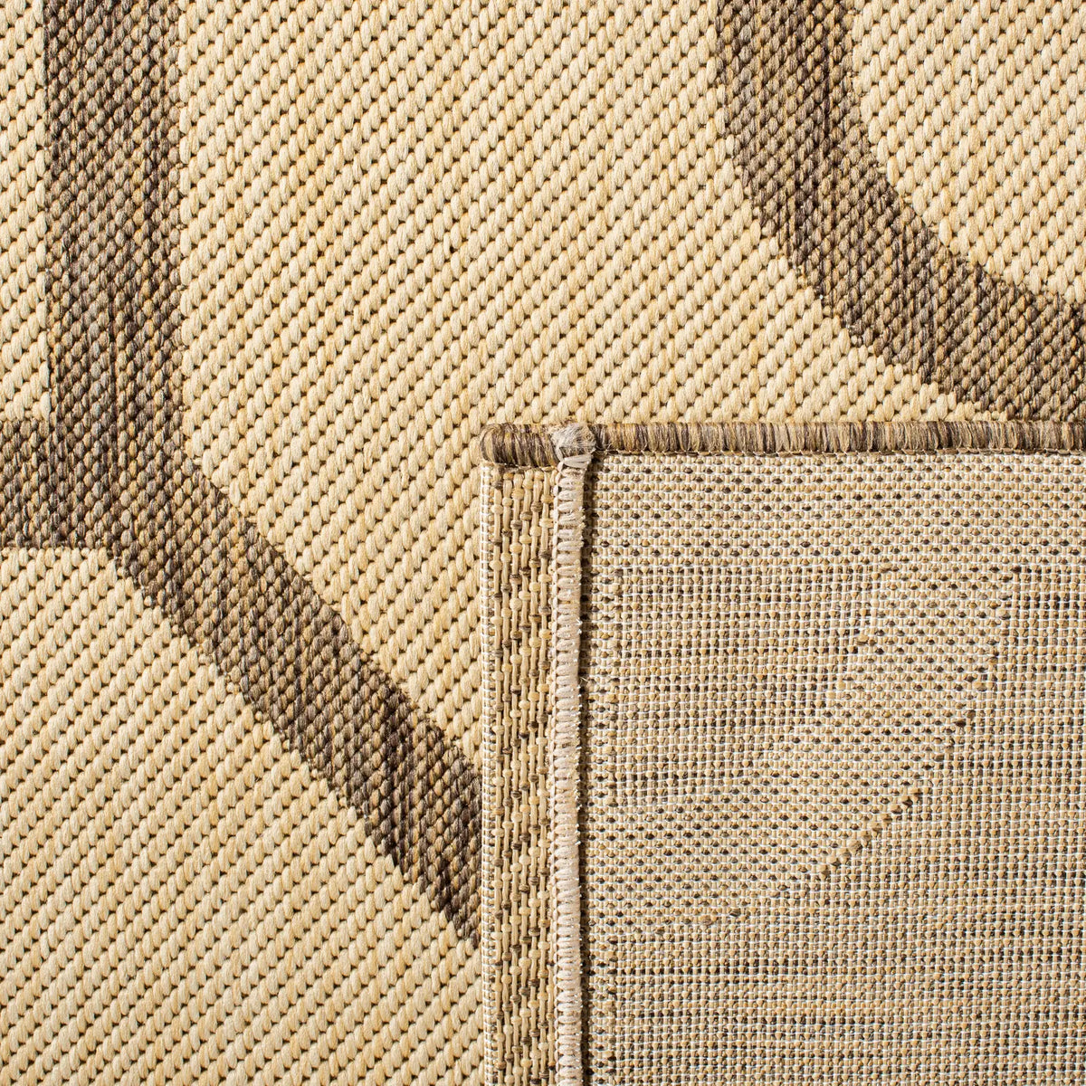 Safavieh Martha Stewart 4'-0" x 5'-7" Rug in Beige / Dark Beig