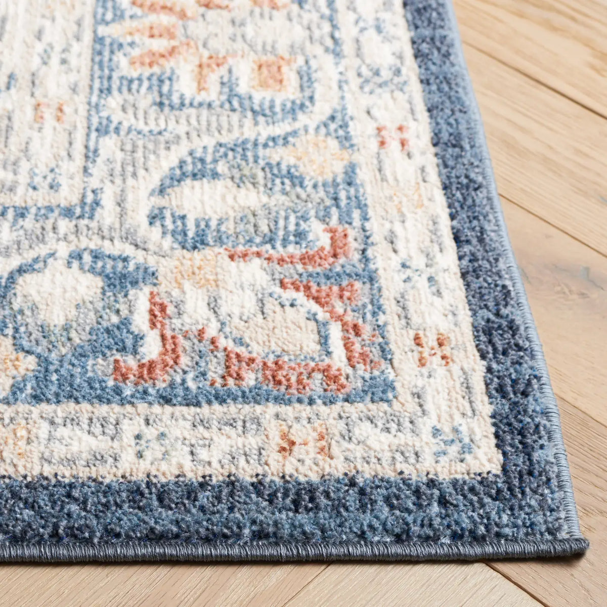 Safavieh Blair Washable 4'-0" x 6'-0" Rug in Navy / Blue