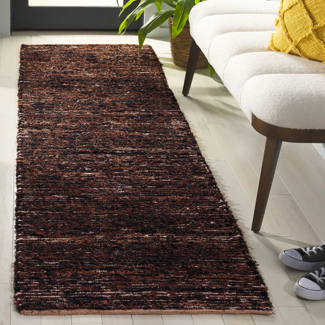 Safavieh Montauk 2'-3" x 8'-0" Rug in Rust / Black