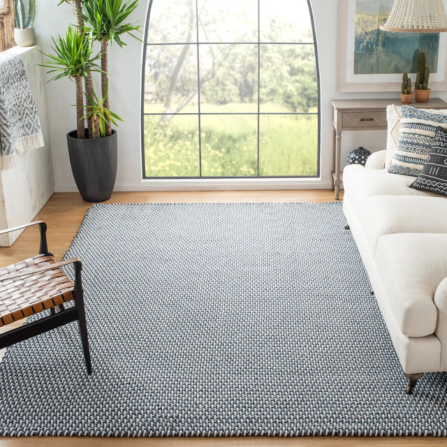Safavieh Salem 6'-0" x 9'-0" Rug in Dark Blue