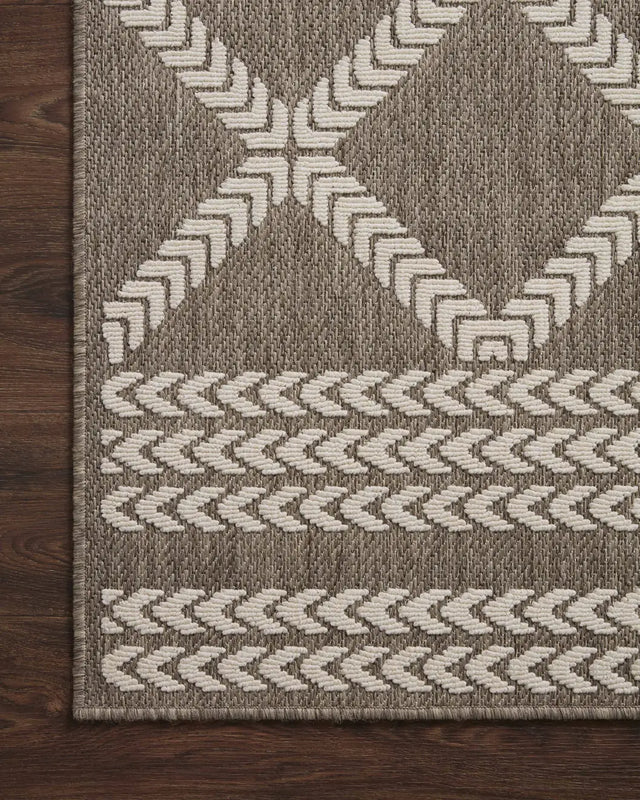 Loloi Rainier Rai-05 Natural/Ivory Rug - corner on wood