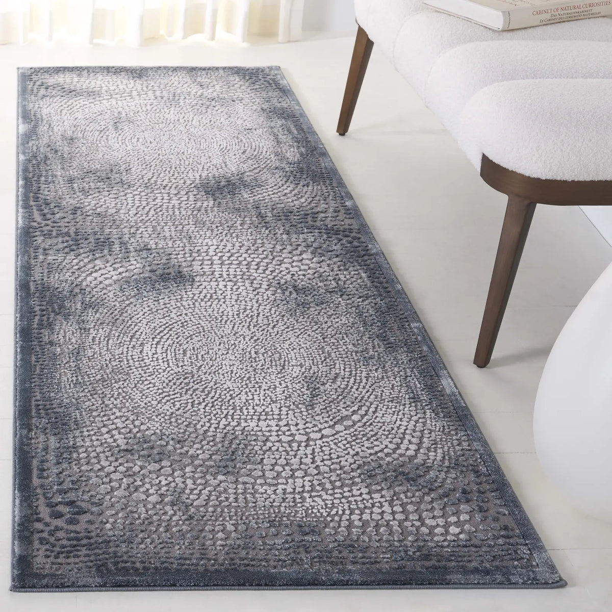 Safavieh Meadow 2'-7" x 8'-0" Rug in Blue / Ivory