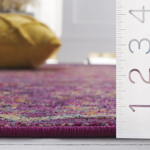 Safavieh Crystal 4'-0" x 6'-0" Rug in Fuchsia / Purple