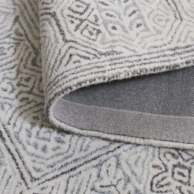 Safavieh Metro 4'-0" x 6'-0" Rug in Grey / Ivory