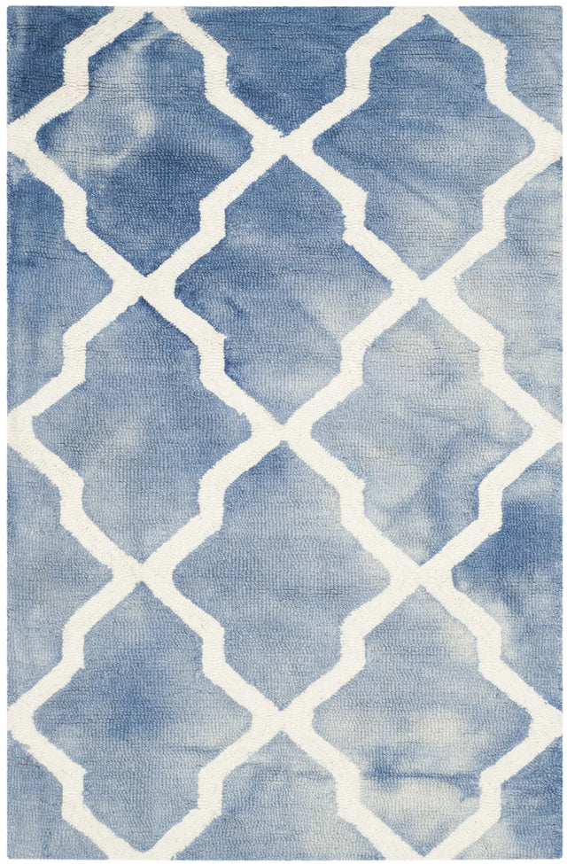 Safavieh Dip Dye 2'-0" x 3'-0" Rug in Blue / Ivory