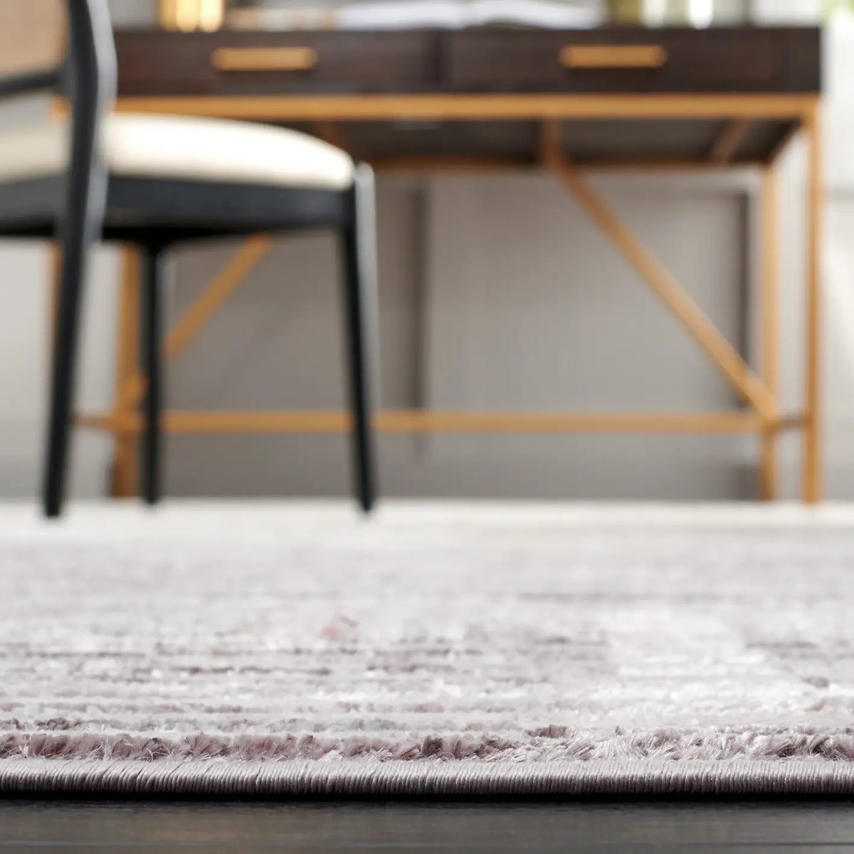 Safavieh Martha Stewart Isabella 10'-0" x 14'-0" Rug in Grey / Light Grey