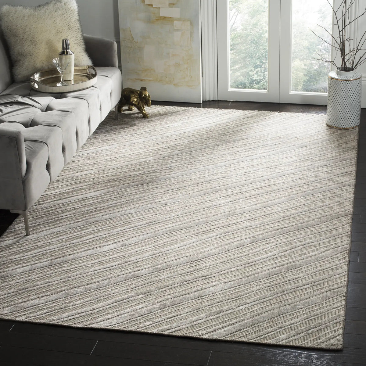 Safavieh Mirage 6'-0" x 9'-0" Rug in Grey