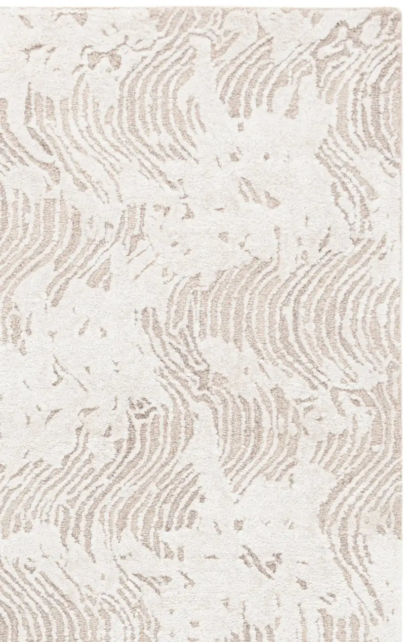 Safavieh Glamour 8'-0" x 10'-0" Rug in Beige / Ivory