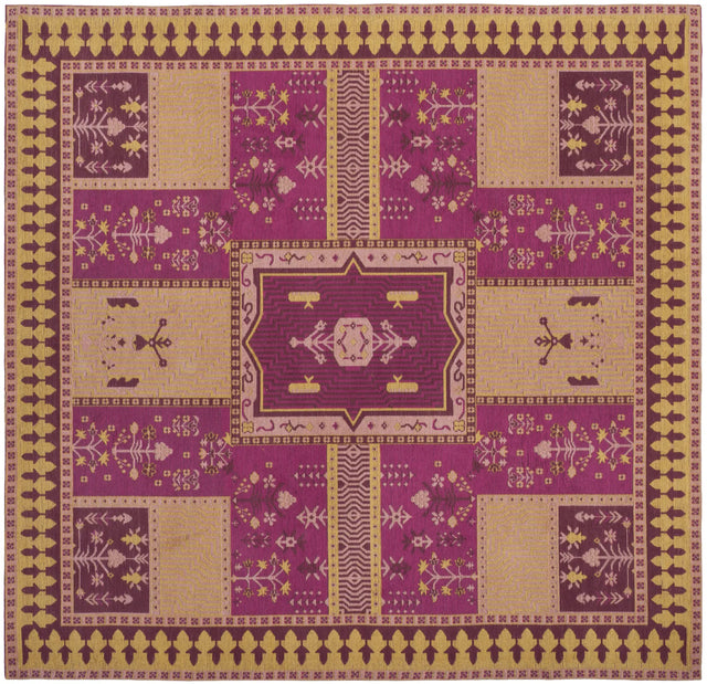 Safavieh Classic Vintage 6'-0" x 6'-0" Rug in Fuchsia / Gold