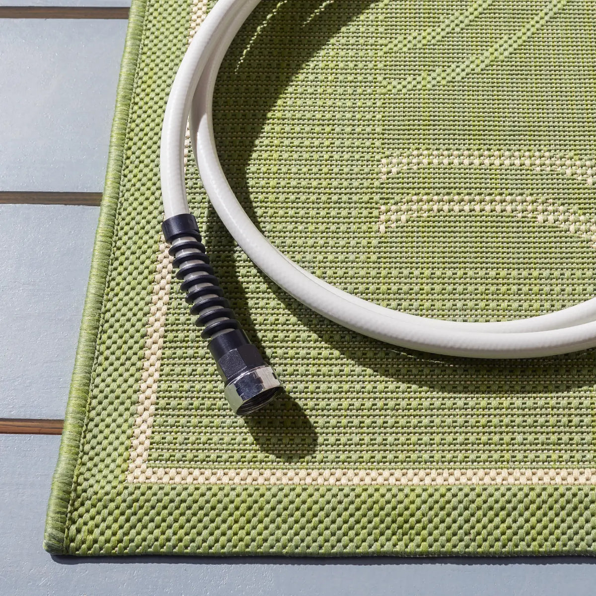 Safavieh Courtyard 4'-0" x 5'-7" Rug in Olive / Natural