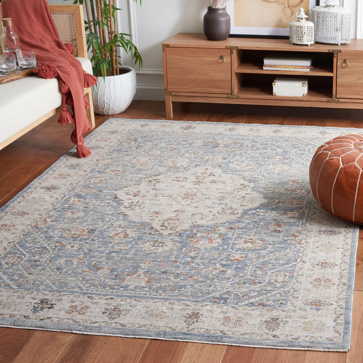 Safavieh Mason 100 4'-0" x 6'-0" Rug in Blue / Beige Rust