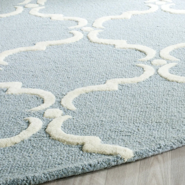 Safavieh Cambridge 6'-0" x 6'-0" Rug in Blue / Ivory