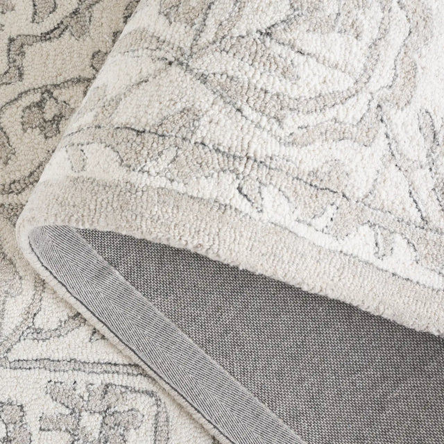 Safavieh Metro 2'-3" x 8'-0" Rug in Ivory / Beige