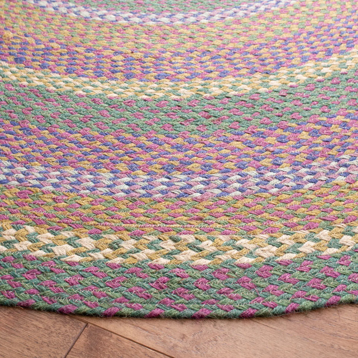 Safavieh Cape Cod 5'-0" x 5'-0" Rug in Green / Pink