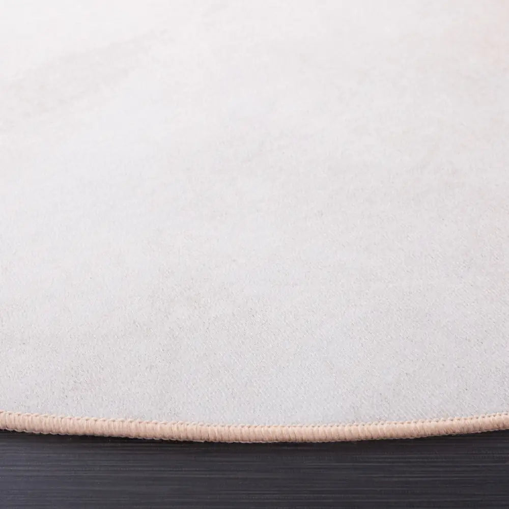 Safavieh Tacoma 6'-0" x 6'-0" Rug in Beige / Gold