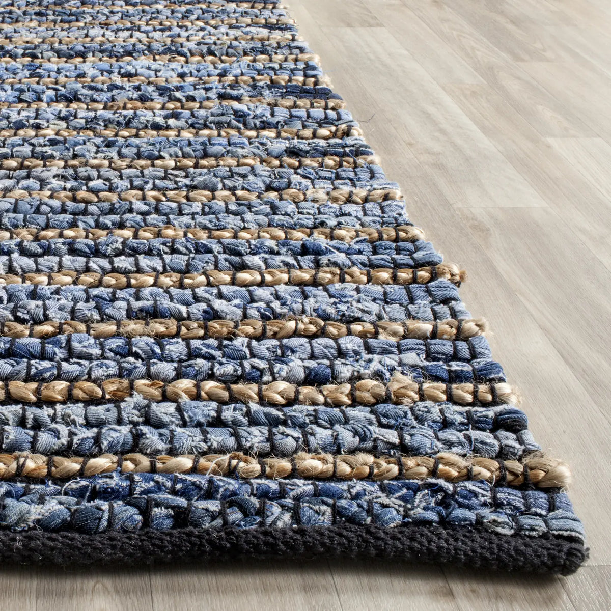 Safavieh Cape Cod 10'-0" x 14'-0" Rug in Blue / Natural