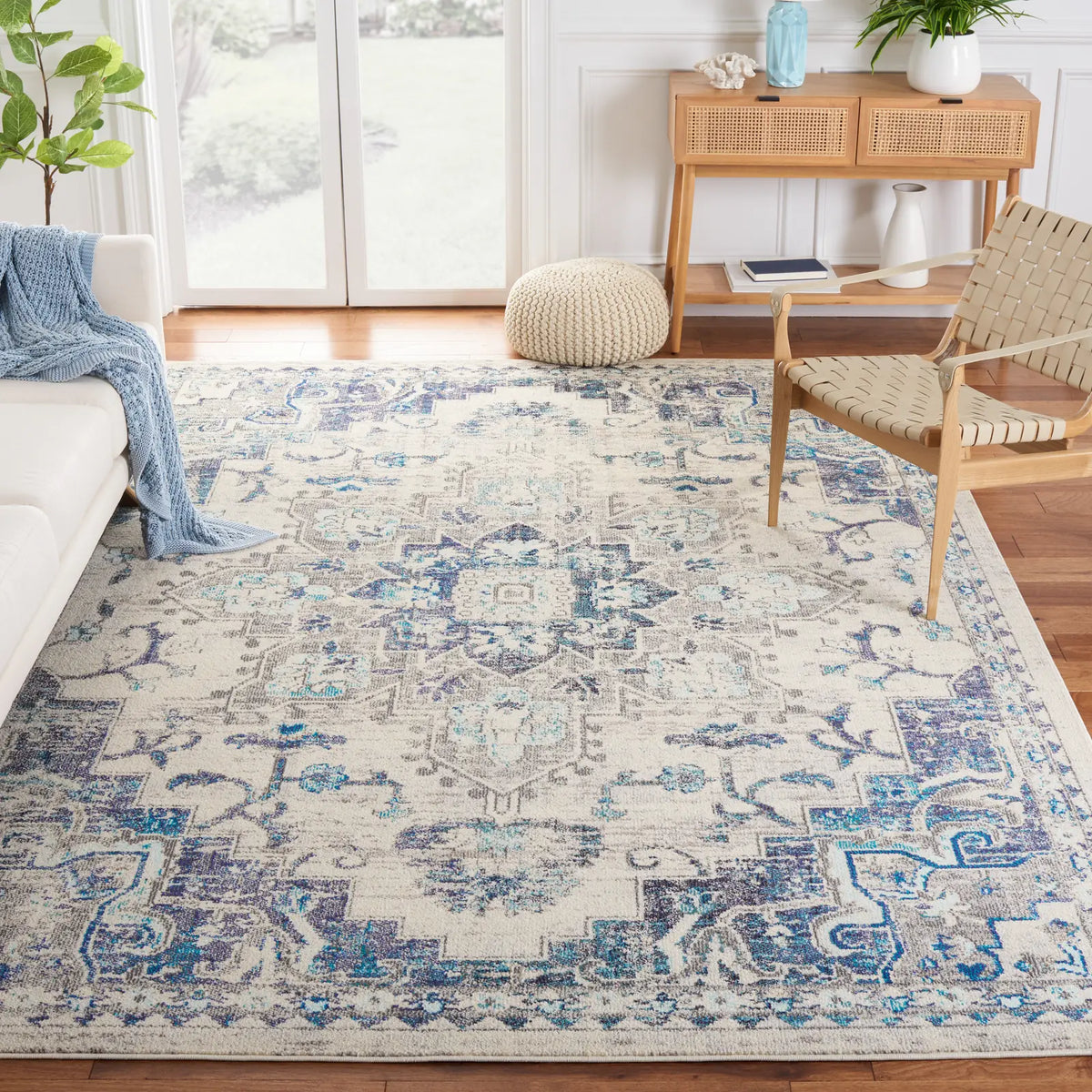 Safavieh Madison 10'-0" x 14'-0" Rug in Ivory / Grey