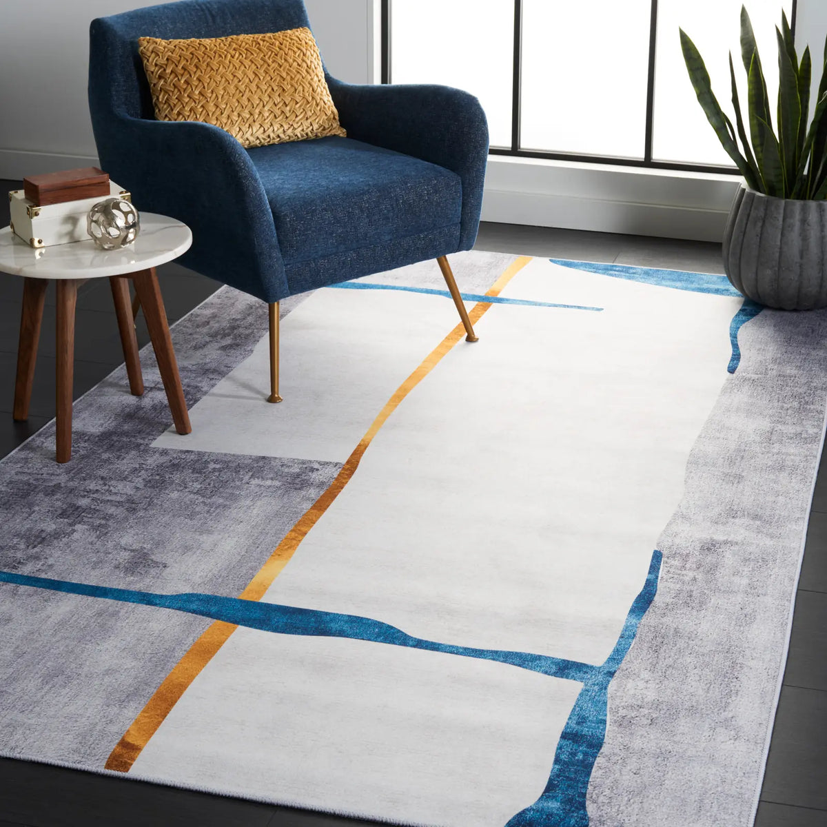 Safavieh Tacoma 4'-0" x 6'-0" Rug in Grey / Light Grey