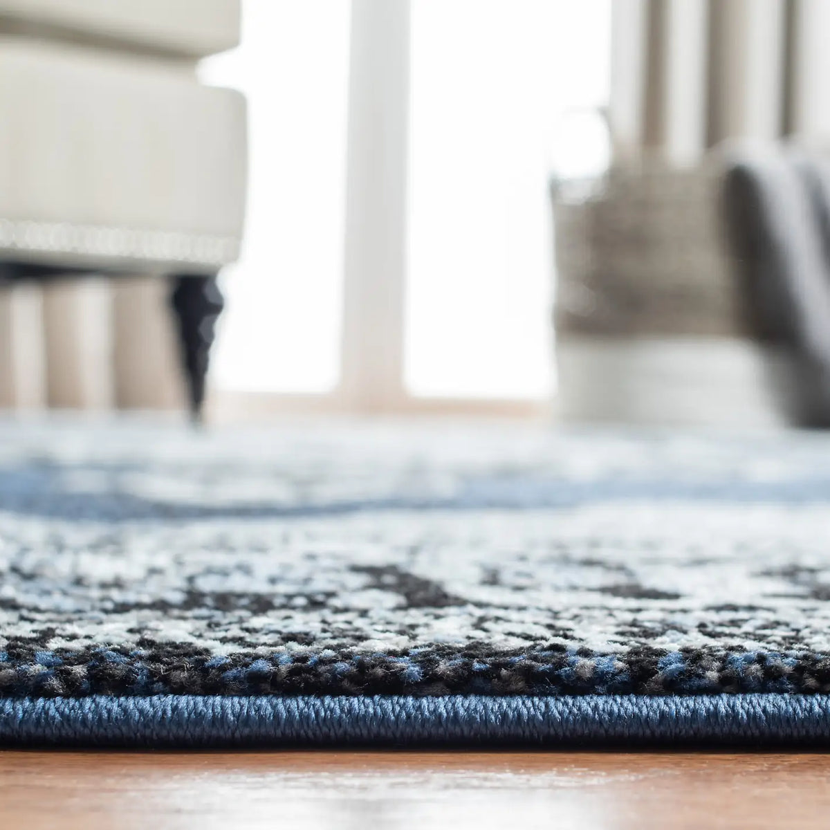 Safavieh Vintage Hamadan 4'-0" x 6'-0" Rug in Blue / Grey
