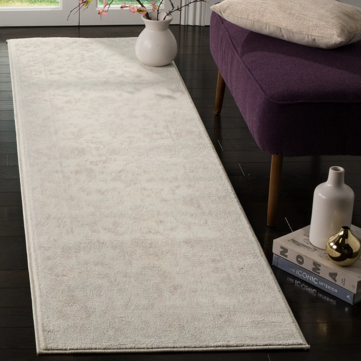 Safavieh Carnegie 2'-3" x 12'-0" Rug in Cream / Light Grey