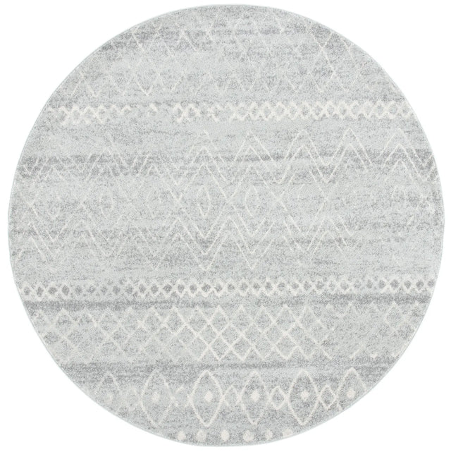 Safavieh Madison 700 5'-3" x 5'-3" Rug in Silver / Ivory