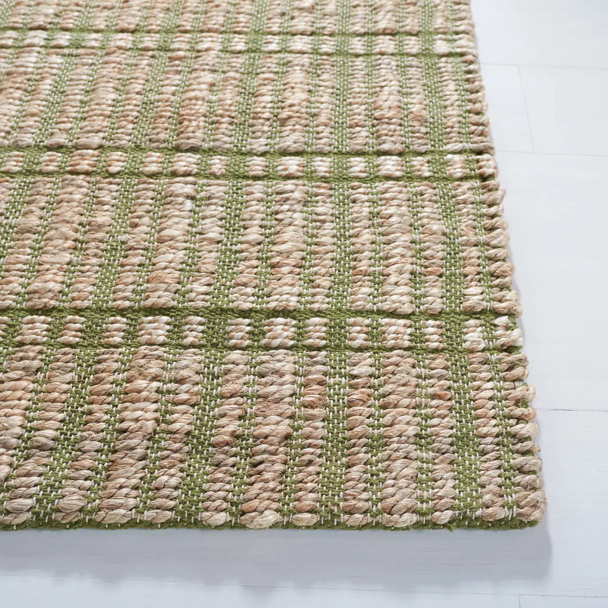 Safavieh Natural Fiber 4'-0" x 6'-0" Rug in Green / Natural