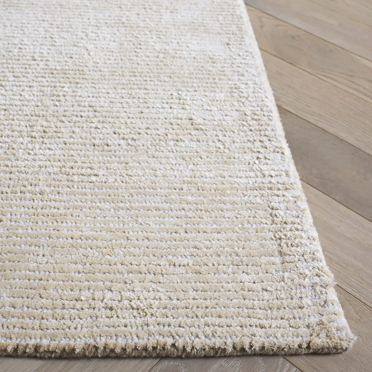 Safavieh Mirage 6'-0" x 9'-0" Rug in Gold