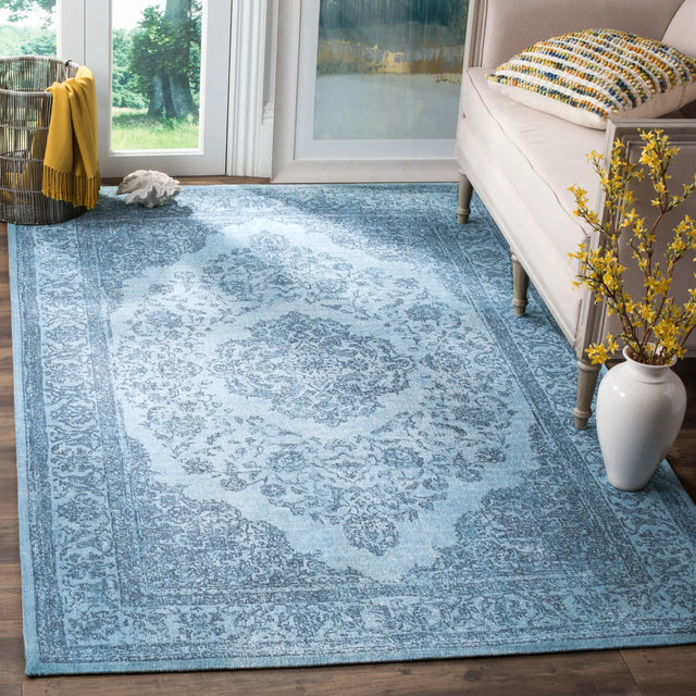 Safavieh Classic Vintage 5'-0" x 8'-0" Rug in Blue