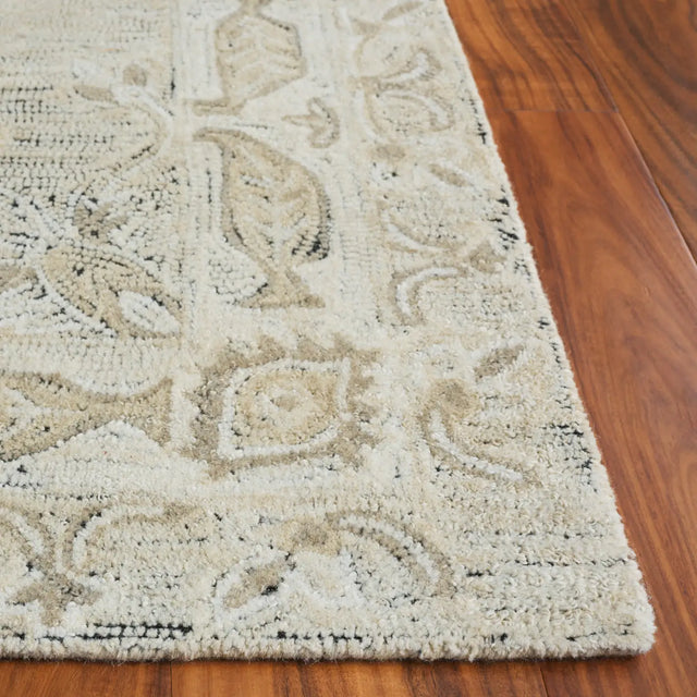 Safavieh Kenya 4'-0" x 6'-0" Rug in Beige / Ivory