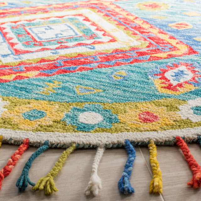 Safavieh Aspen 7'-0" x 7'-0" Rug in Green / Red