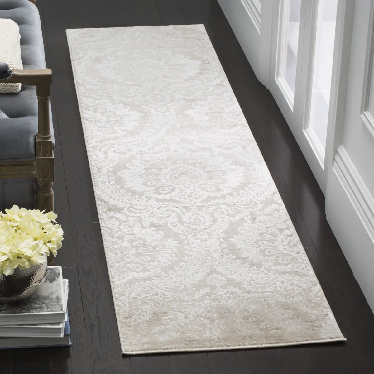 Safavieh Princeton 2'-0" x 10'-0" Rug in Silver / Beige